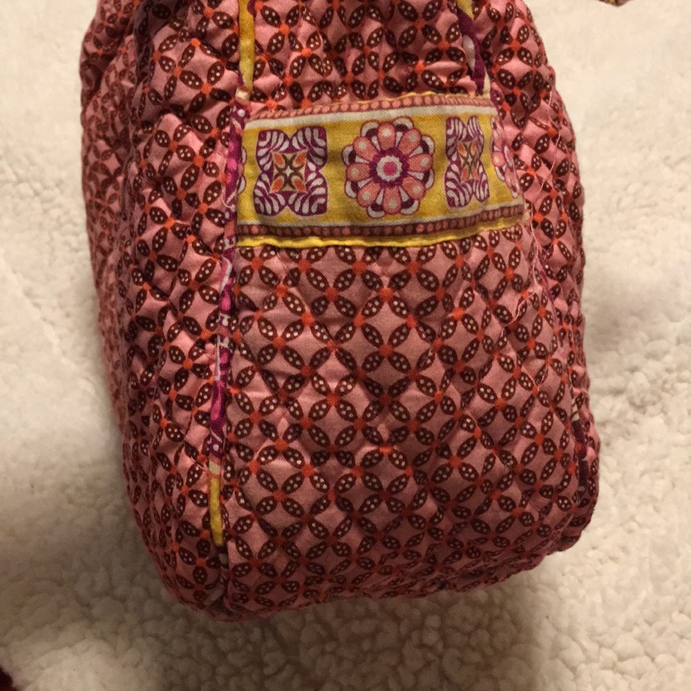 Vera Bradley Reversible Tote in Bali Gold. - Picture 8 of 12